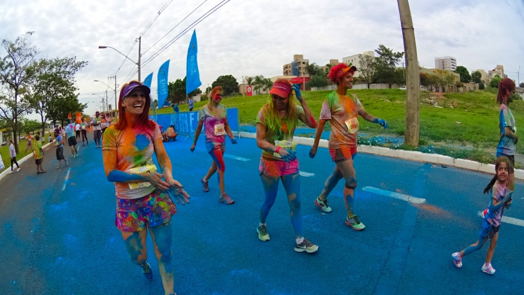 Tem hora que a gente faz até uma caminhada, só pra curtir um pouco mais!